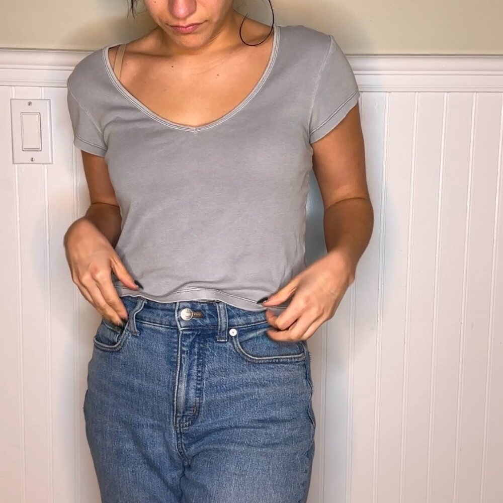 Basic Grey Blue baby tee Veck